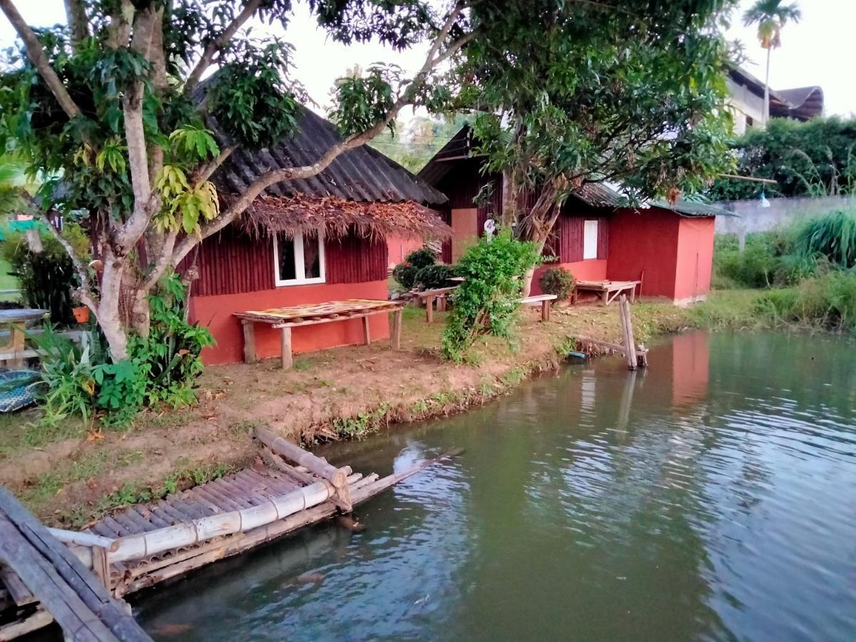 Hotel Rainbow House Pai Extérieur photo